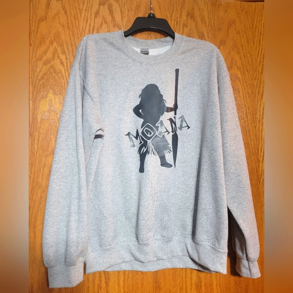 Moana Gray Sweater Medium